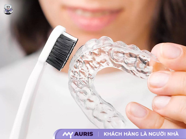 khí cụ duy trì sau niềng răng,hàm duy trì sau niềng răng