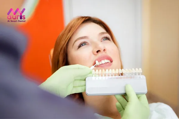 Điều trị răng mọc lệch vào trong bằng cách bọc sứ