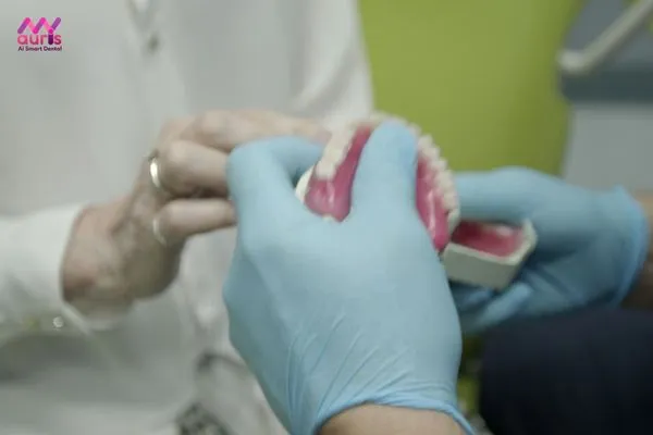 Kinh nghiệm trồng răng giả có đau không?