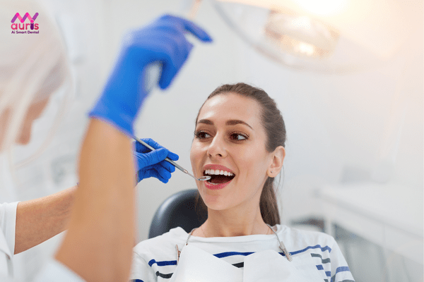 Làm gì khi xuất hiện dấu hiệu nhiễm trùng sau khi nhổ răng? 