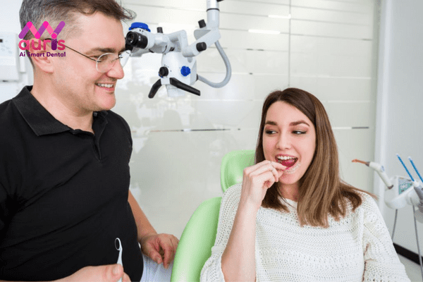 Chi phí khay niềng răng phụ thuộc máy móc hỗ trợ