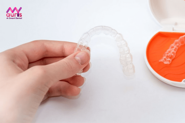 Tham khảo giá của niềng răng Invisalign hiện bao nhiêu?