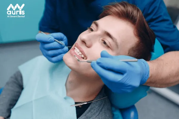 Thực hiện trồng răng Implant có đau không?