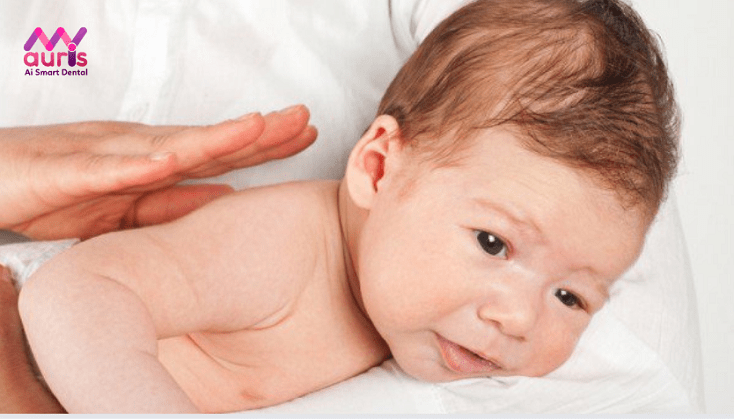 dấu hiệu trào ngược dạ dày ở trẻ sơ sinh