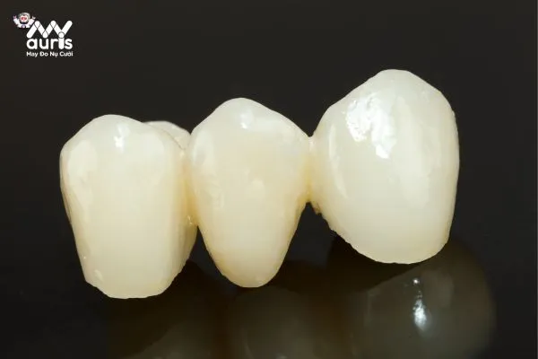 Răng sứ cercon zirconia 