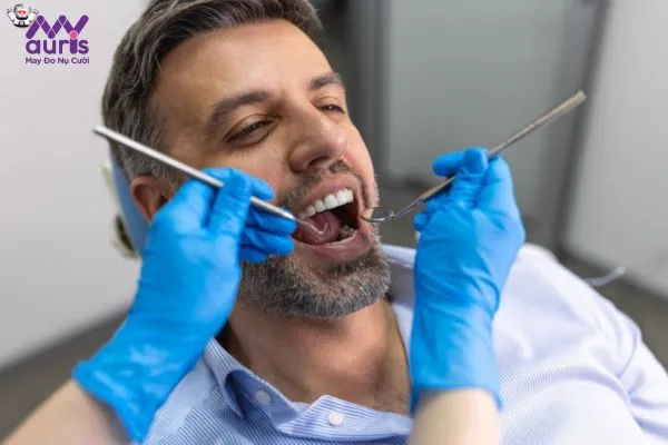 Yếu tố ảnh hưởng đến mức giá làm răng sứ 