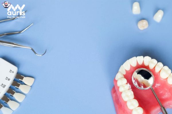 Khi nào nên chọn răng sứ kim loại và răng sứ không kim loại?