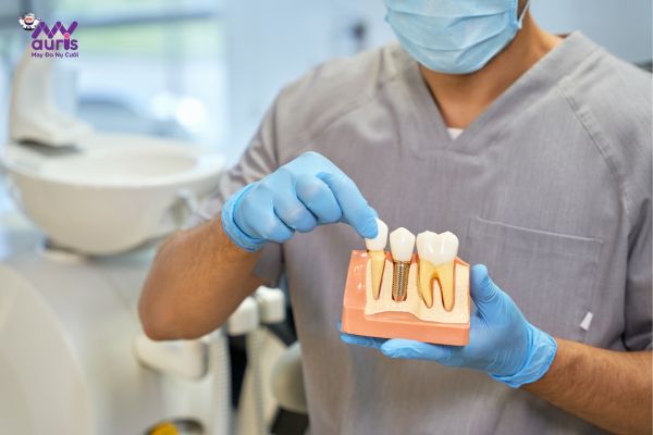 trồng răng implant giá bao nhiêu tiền 