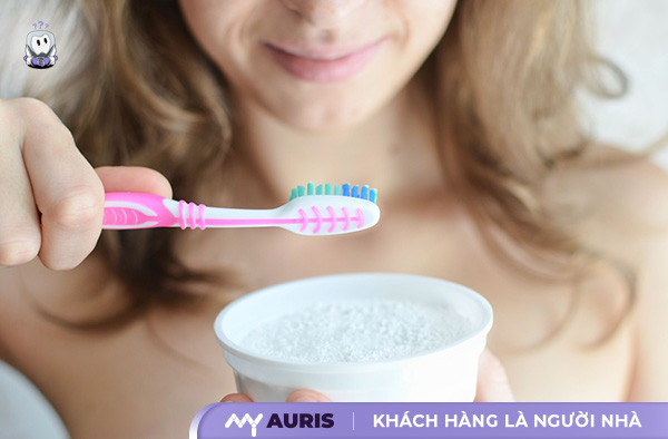cách làm trắng răng bị ố vàng lâu năm