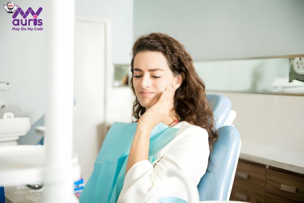 Một số cách khắc phục hở chân răng trong lúc niềng 