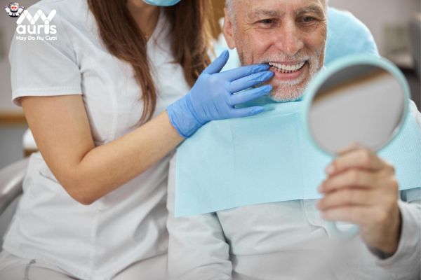 Phòng tránh tình trạng răng sứ không cùng màu răng thật như thế nào?