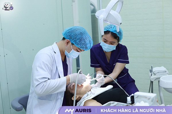khi nào thì trồng răng implant