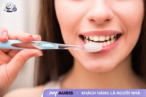 giá trồng răng implant hà nội