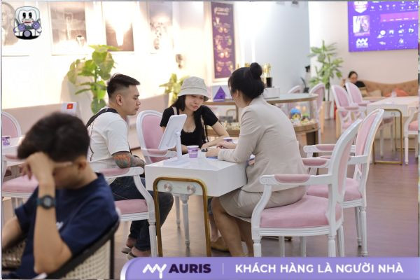 niềng răng mắc cài titan