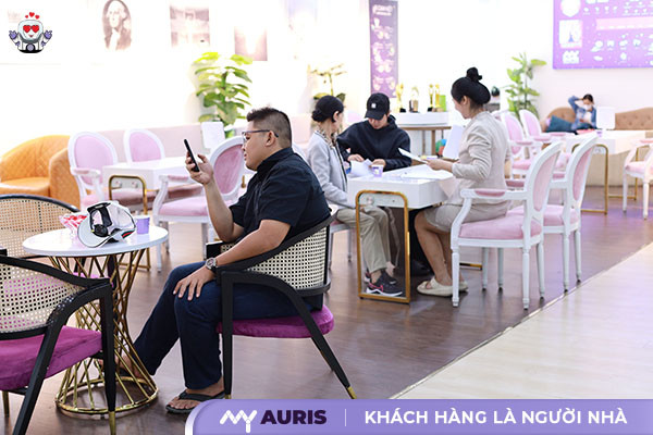 làm răng sứ ở sài gòn